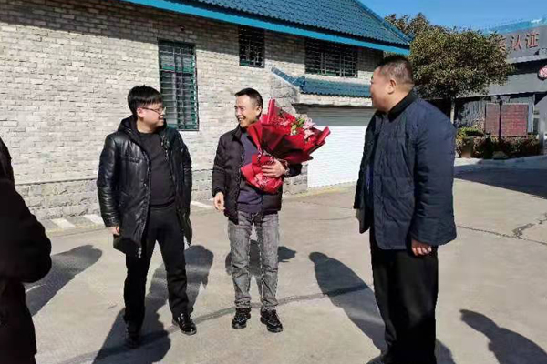 喜迎新春，南莫鎮(zhèn)領(lǐng)導(dǎo)到我公司慰問走訪